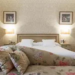 Carlton Hotel 5*
