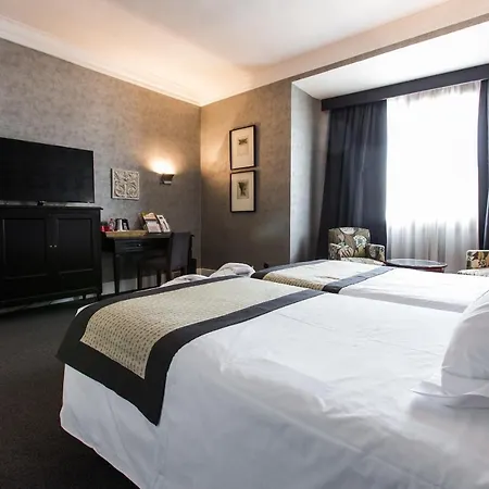Carlton Hotell