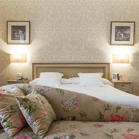 Carlton Hotell 5*