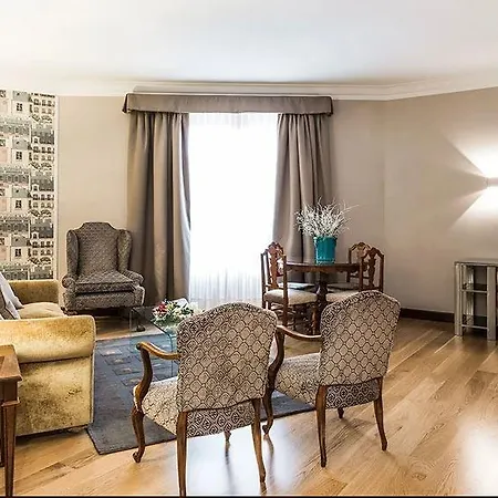 Отель Carlton 5*