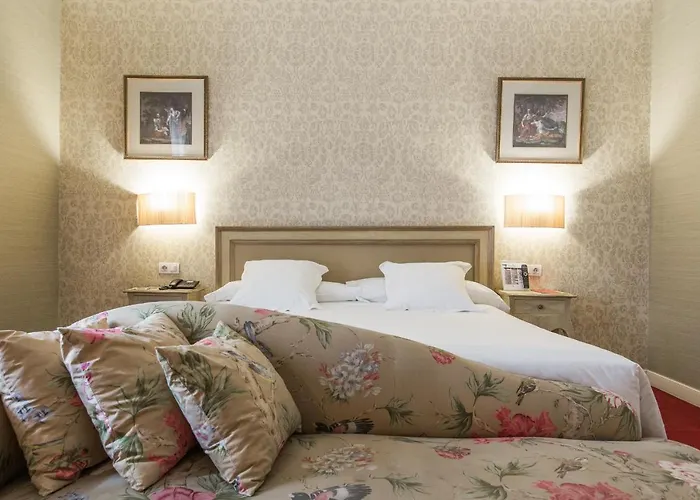 Carlton Отель 5*