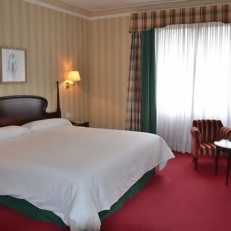 Carlton 5*