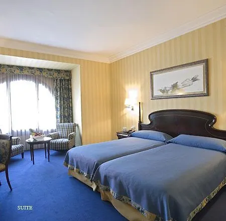 Carlton Hotel 5*